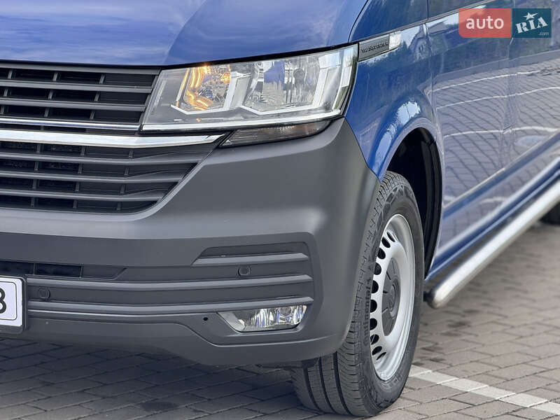 Грузовой фургон Volkswagen Transporter 2021 в Дубно