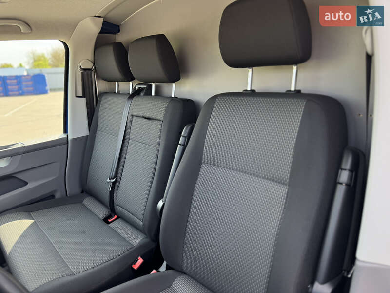 Грузовой фургон Volkswagen Transporter 2021 в Дубно