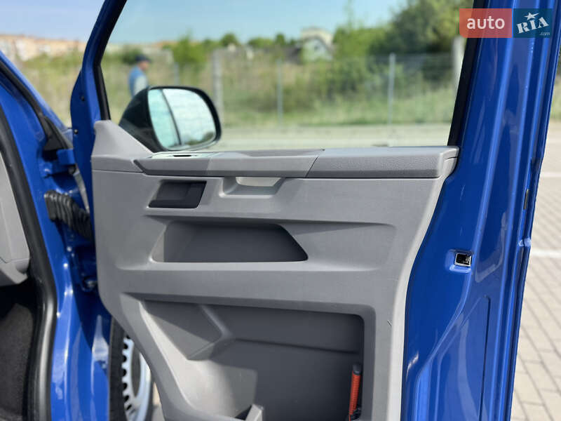 Грузовой фургон Volkswagen Transporter 2021 в Дубно