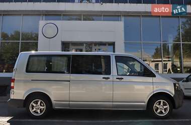 Минивэн Volkswagen Transporter 2010 в 