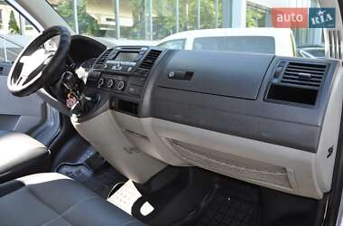 Минивэн Volkswagen Transporter 2010 в 