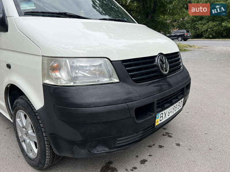 Минивэн Volkswagen Transporter 2003 в Каменец-Подольском