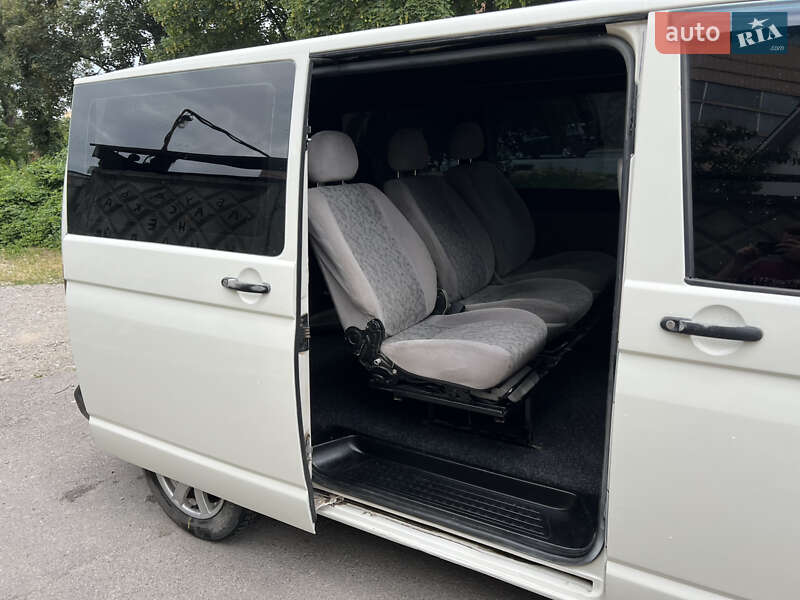 Минивэн Volkswagen Transporter 2003 в Каменец-Подольском
