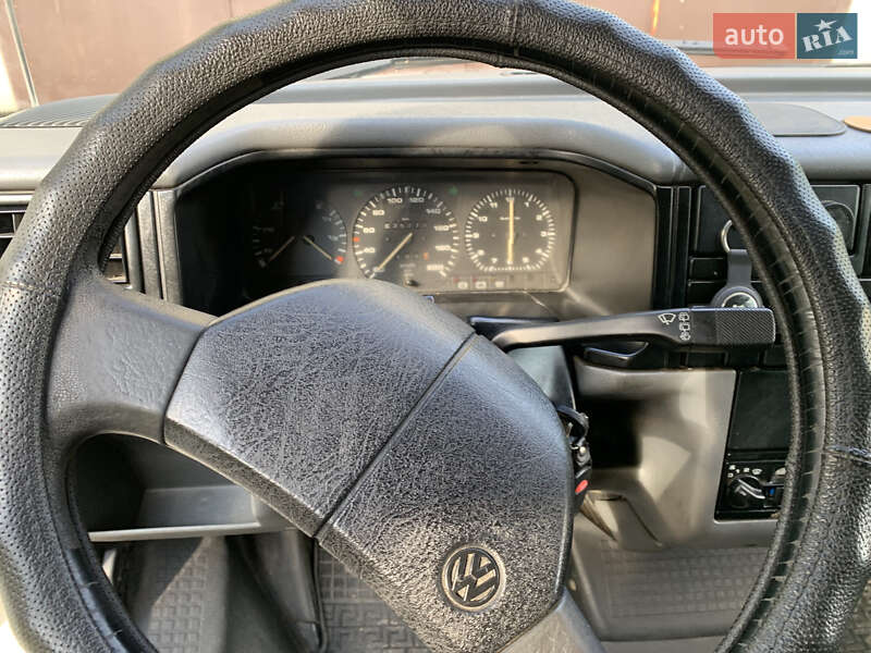 Минивэн Volkswagen Transporter 1996 в Долине