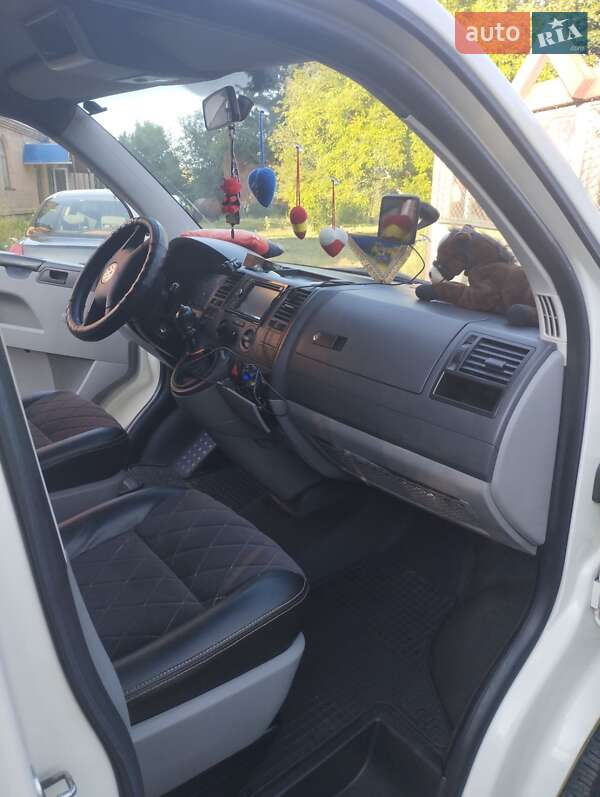 Мінівен Volkswagen Transporter 2006 в Чорткові