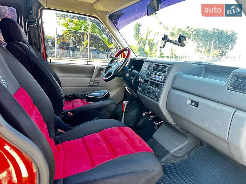 Мінівен Volkswagen Transporter 2000 в Хмельницькому