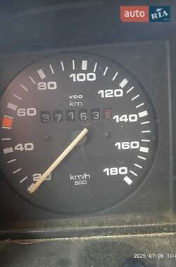 Минивэн Volkswagen Transporter 1988 в 