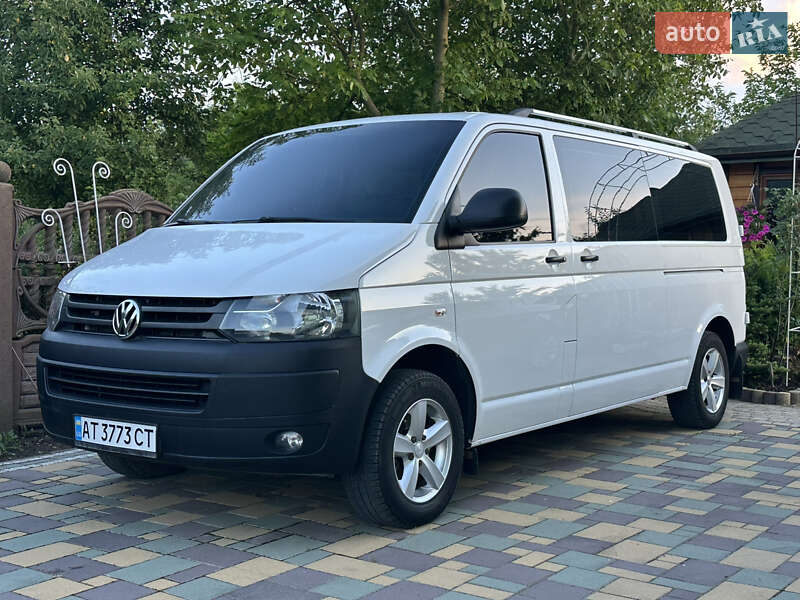 Минивэн Volkswagen Transporter 2015 в Ивано-Франковске