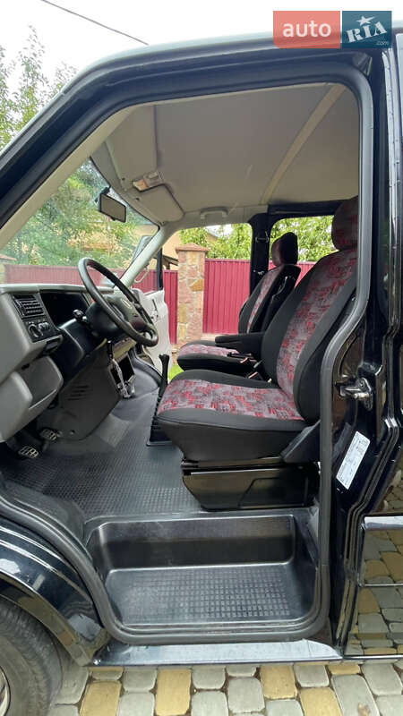Минивэн Volkswagen Transporter 2002 в Тернополе