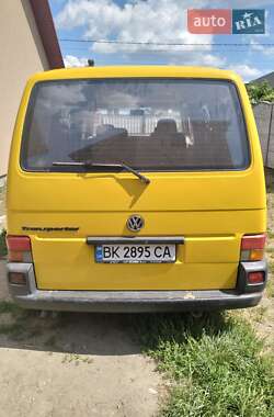 Минивэн Volkswagen Transporter 2000 в 