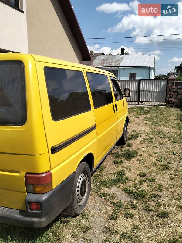Мінівен Volkswagen Transporter 2000 в Здолбуніві