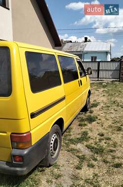 Минивэн Volkswagen Transporter 2000 в 