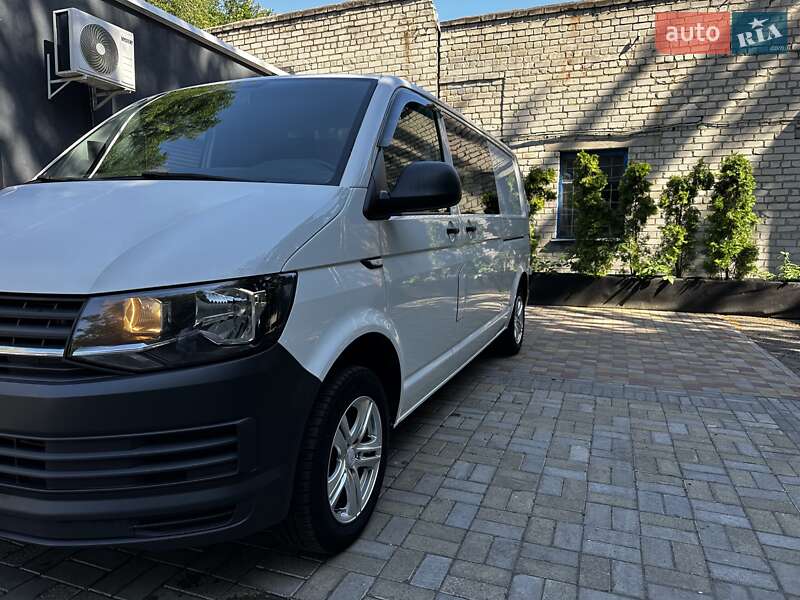Минивэн Volkswagen Transporter 2017 в Кременчуге