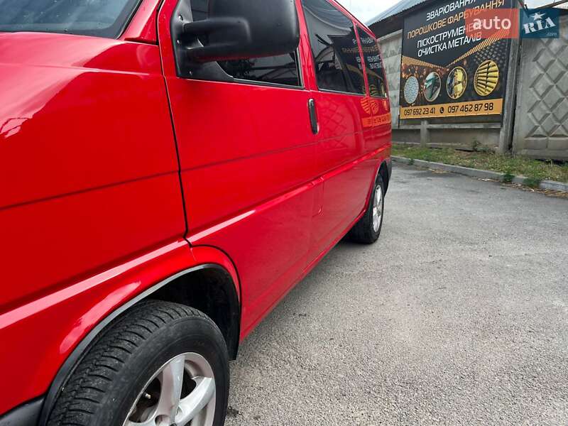 Минивэн Volkswagen Transporter 2001 в Каменец-Подольском