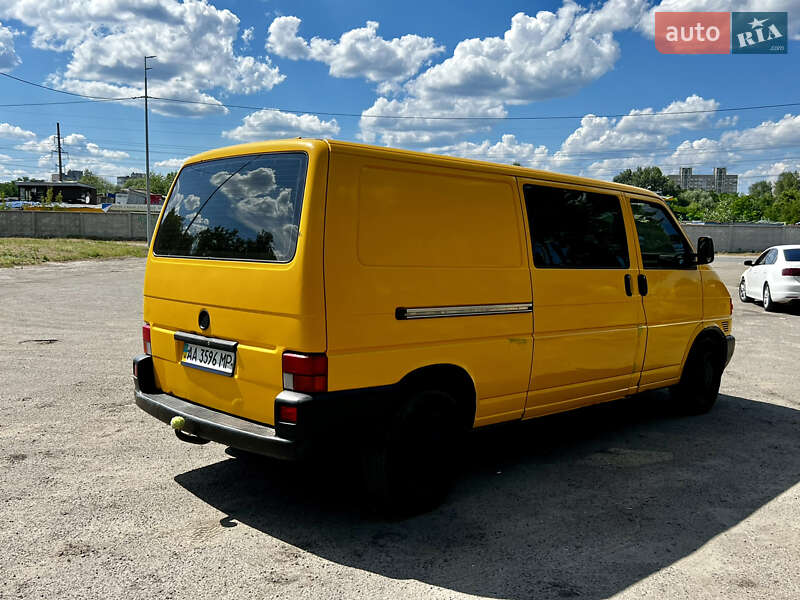 Минивэн Volkswagen Transporter 2000 в Киеве