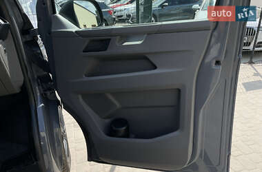 Минивэн Volkswagen Transporter 2021 в 