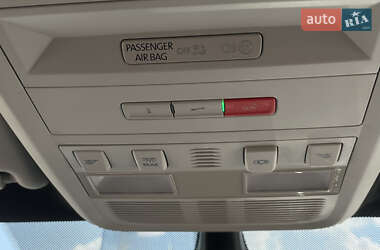 Минивэн Volkswagen Transporter 2021 в 