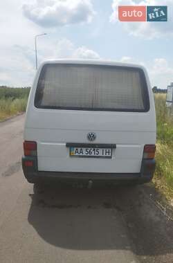 Минивэн Volkswagen Transporter 2000 в 