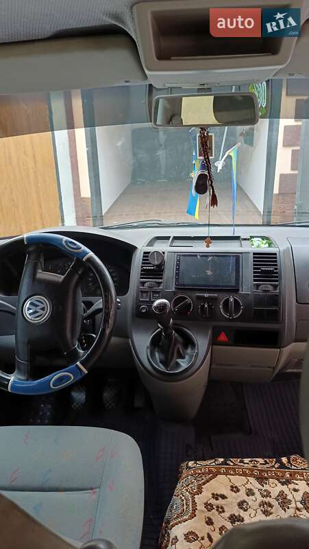 Минивэн Volkswagen Transporter 2004 в Чорткове