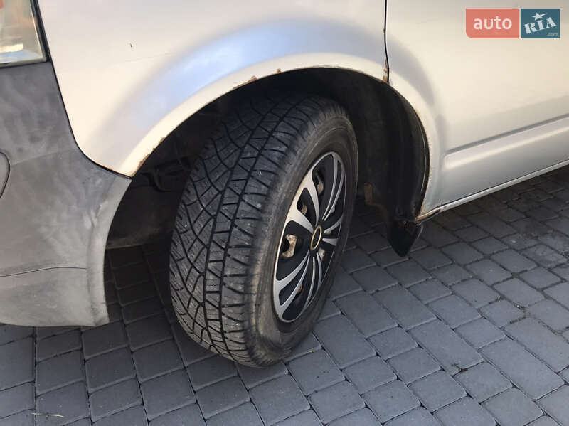 Минивэн Volkswagen Transporter 2004 в Хмельницком