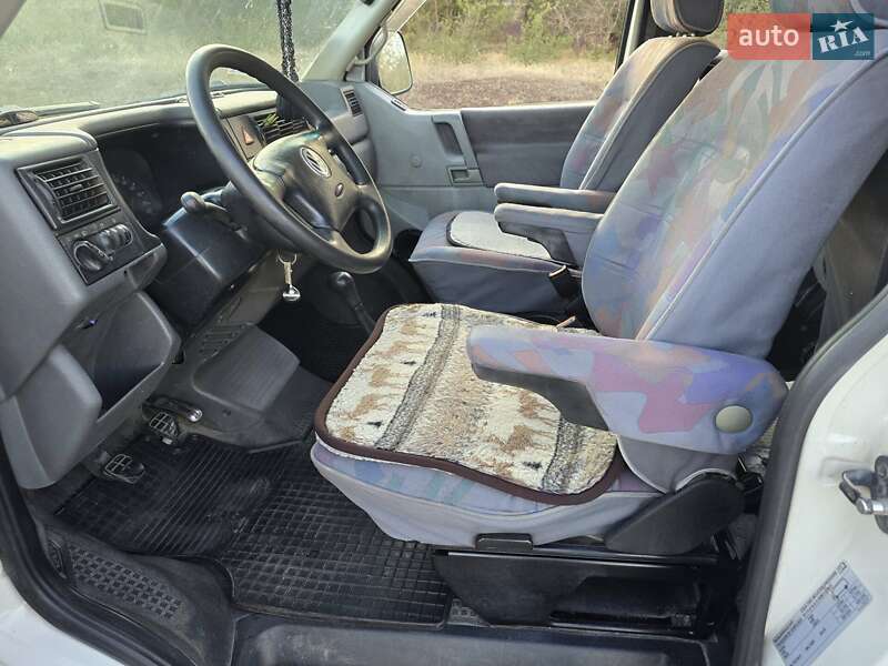 Минивэн Volkswagen Transporter 1999 в Кривом Роге