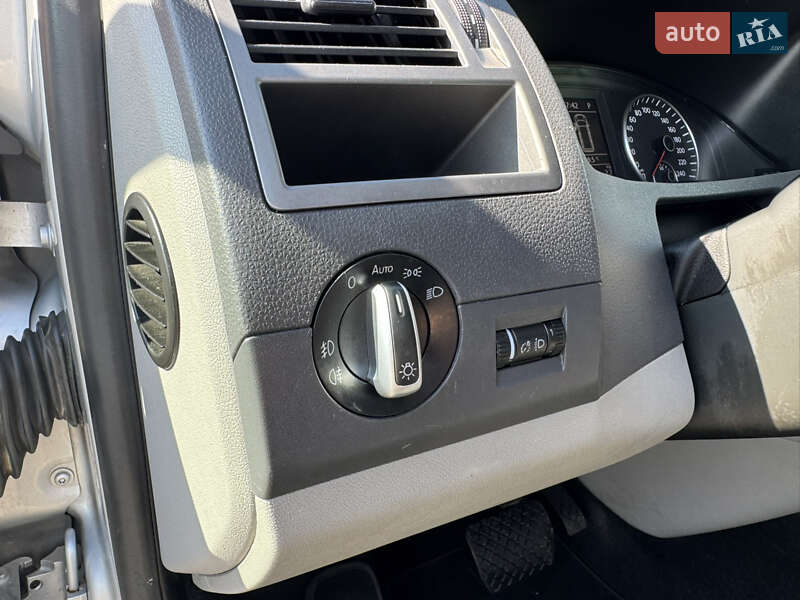Минивэн Volkswagen Transporter 2012 в Киеве