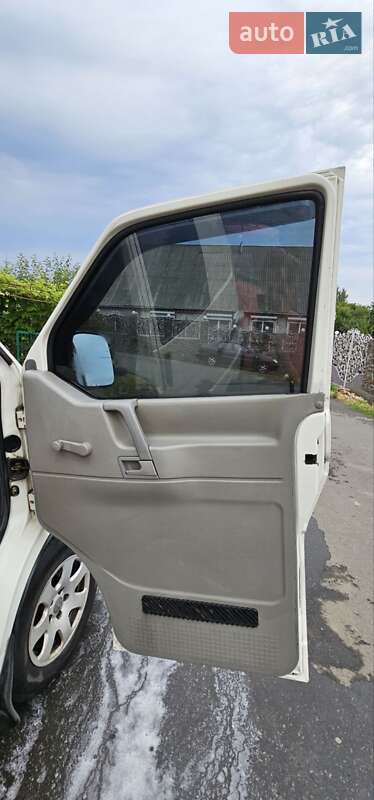 Минивэн Volkswagen Transporter 1999 в Гайсине