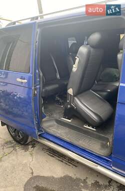 Минивэн Volkswagen Transporter 2004 в 