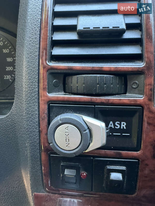 Мінівен Volkswagen Transporter 2004 в Стрию