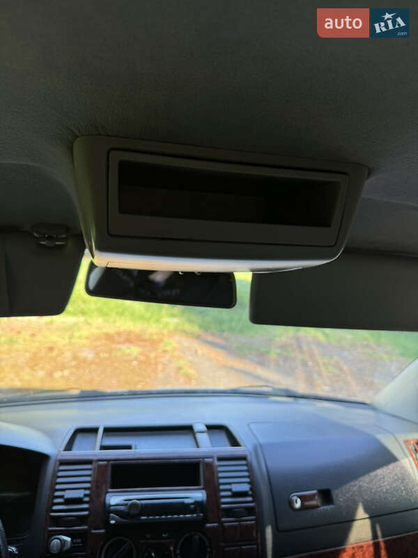 Мінівен Volkswagen Transporter 2004 в Стрию