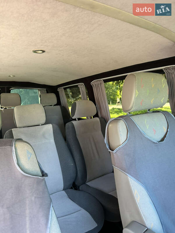 Мінівен Volkswagen Transporter 2004 в Стрию
