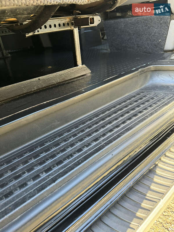 Мінівен Volkswagen Transporter 2004 в Стрию