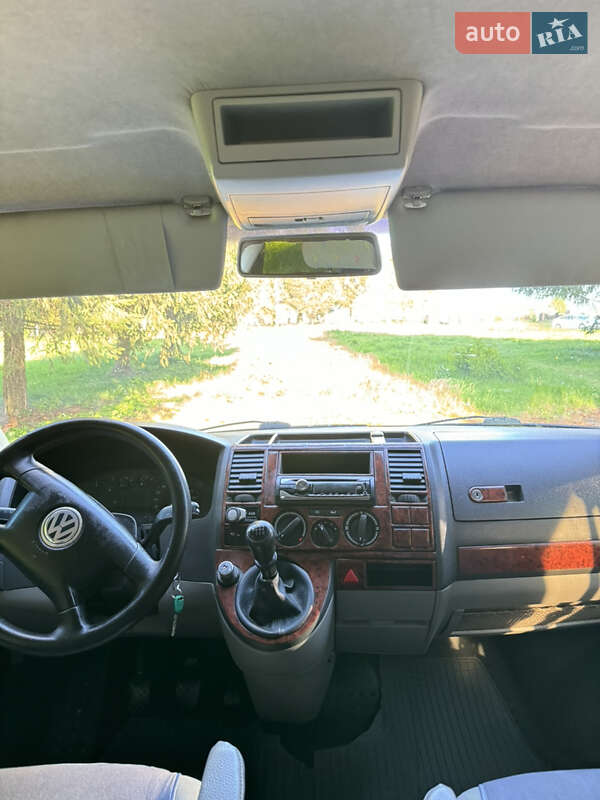 Мінівен Volkswagen Transporter 2004 в Стрию