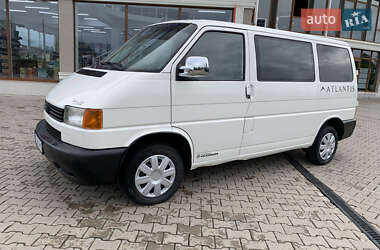 Минивэн Volkswagen Transporter 2000 в 