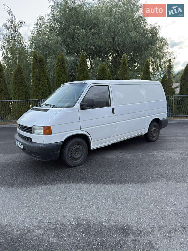 Грузовой фургон Volkswagen Transporter 2000 в Смеле