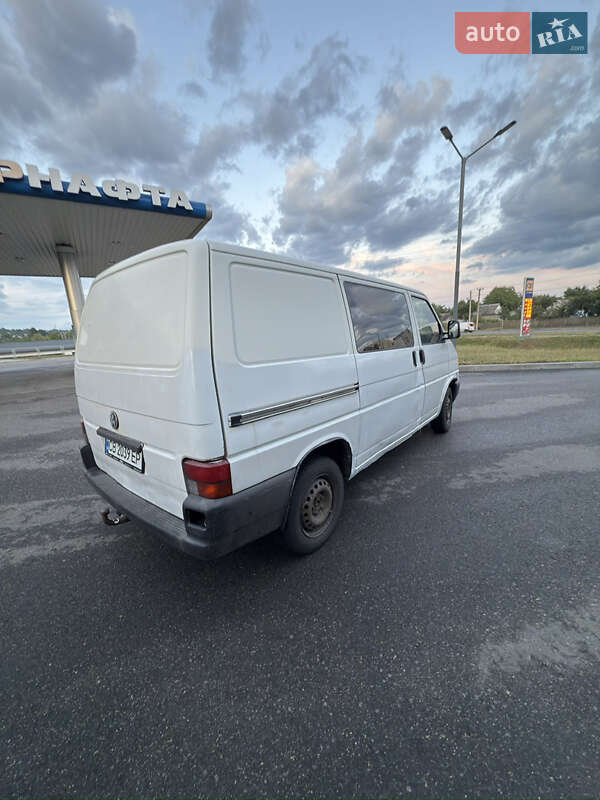 Грузовой фургон Volkswagen Transporter 2000 в Смеле