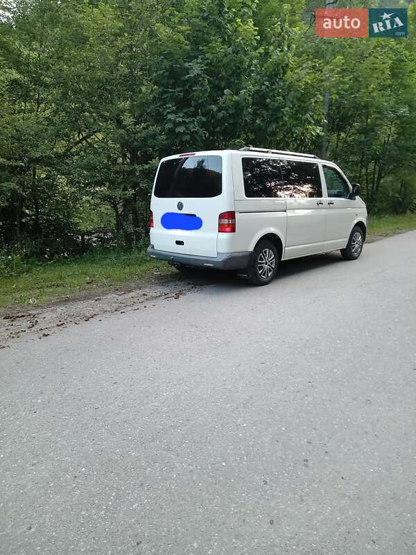 Минивэн Volkswagen Transporter 2004 в Рахове