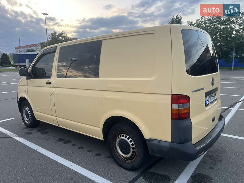 Мінівен Volkswagen Transporter 2007 в Києві
