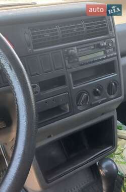 Минивэн Volkswagen Transporter 2000 в 