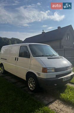 Вантажний фургон Volkswagen Transporter 2001 в Львові