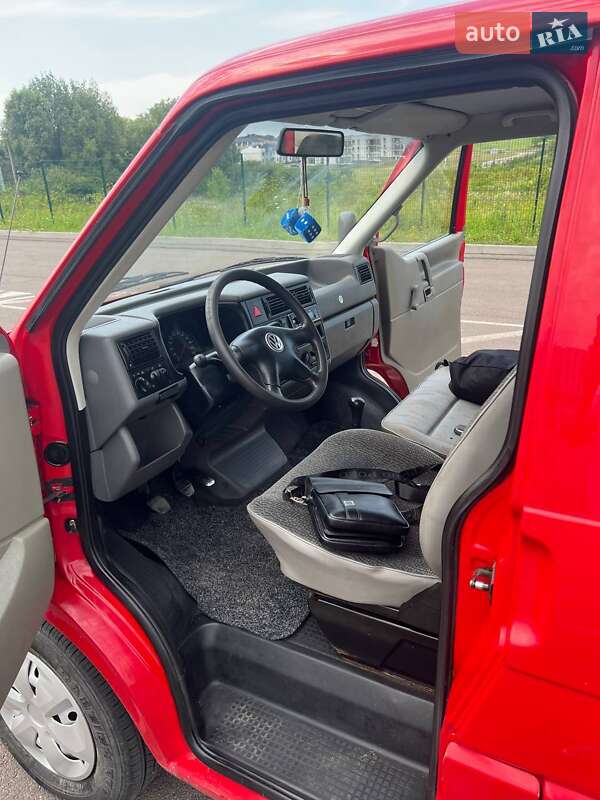 Минивэн Volkswagen Transporter 1999 в Ровно
