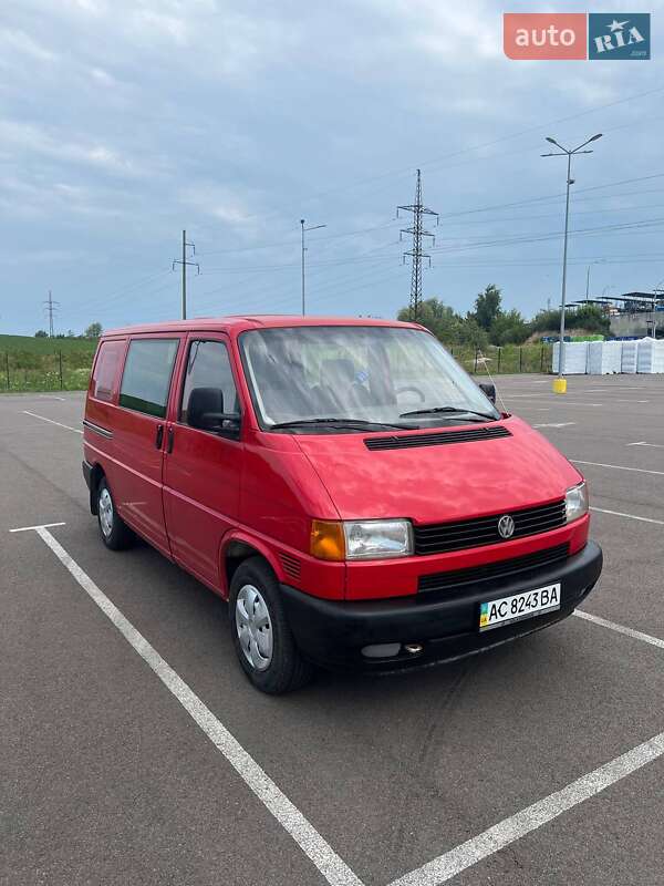 Минивэн Volkswagen Transporter 1999 в Ровно