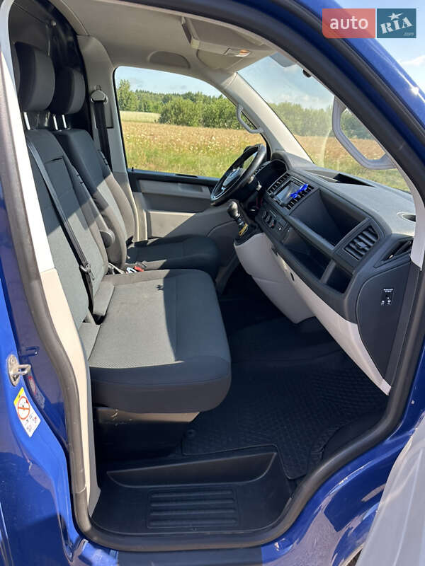 Вантажний фургон Volkswagen Transporter 2019 в Луцьку