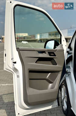 Грузовой фургон Volkswagen Transporter 2021 в 