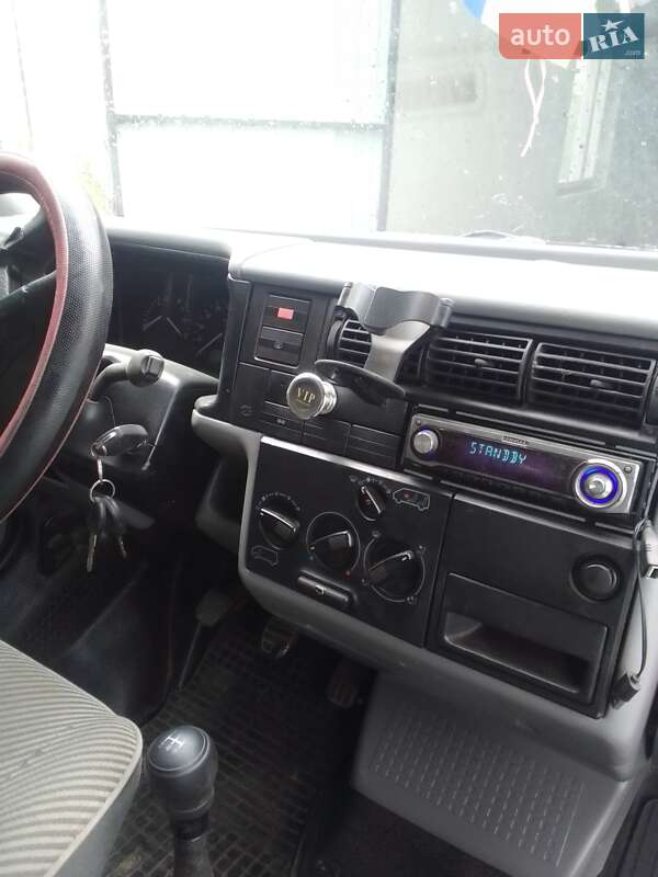 Минивэн Volkswagen Transporter 1997 в Самборе