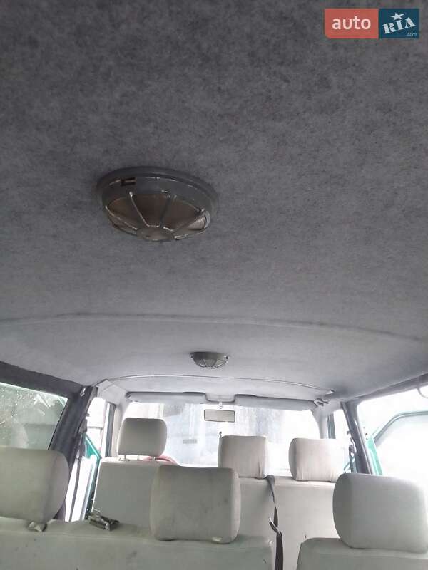 Минивэн Volkswagen Transporter 1997 в Самборе