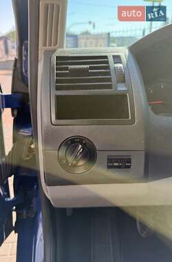 Минивэн Volkswagen Transporter 2005 в 