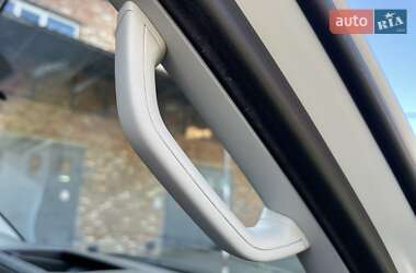 Грузовой фургон Volkswagen Transporter 2015 в 