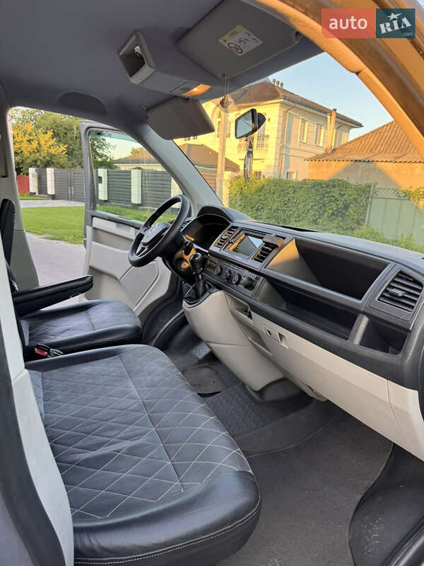 Мінівен Volkswagen Transporter 2017 в Миронівці