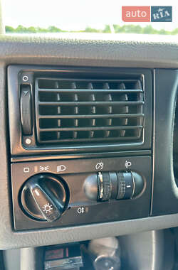 Минивэн Volkswagen Transporter 2001 в 